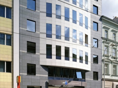 KB banque, Modrá pyramida