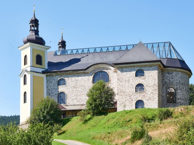Église de l'Assomption de la Vierge Marie Neratov dans les monts Orlické