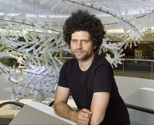 Image: Maxim Velčovský chystá obří Slunečnice. Objeví se na Designbloku